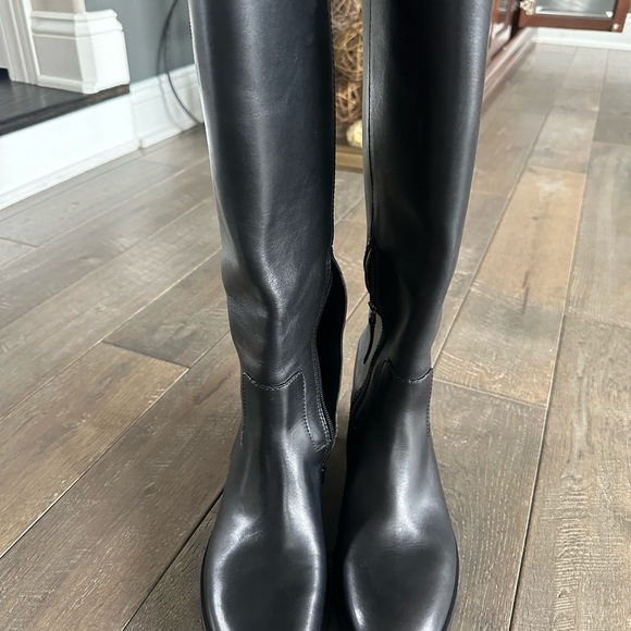 NWOB Tory Burch tall black embossed riding boot 7 - Picture 7 of 12